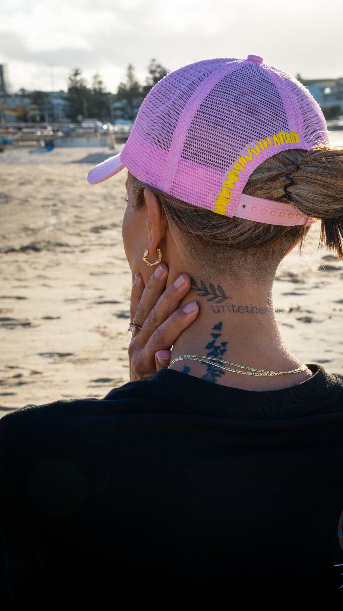 WEAR YOUR HEART - MESH TRUCKER