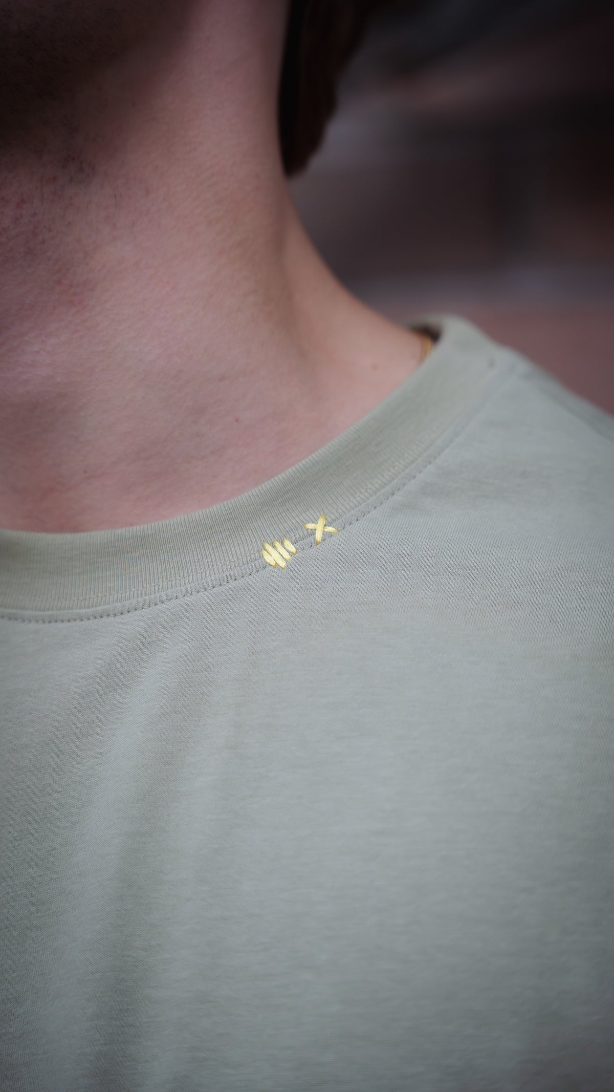 MOODY MESSY MAGIC - TEE