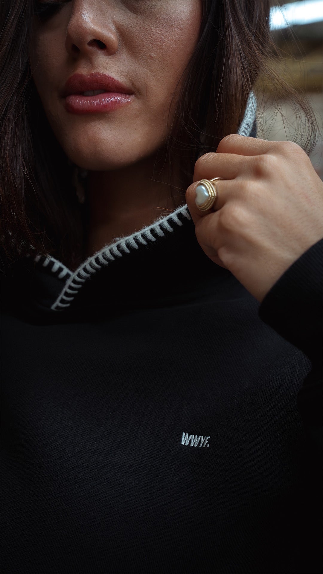 THE COMFORT CORE - HOODIE - BLACK