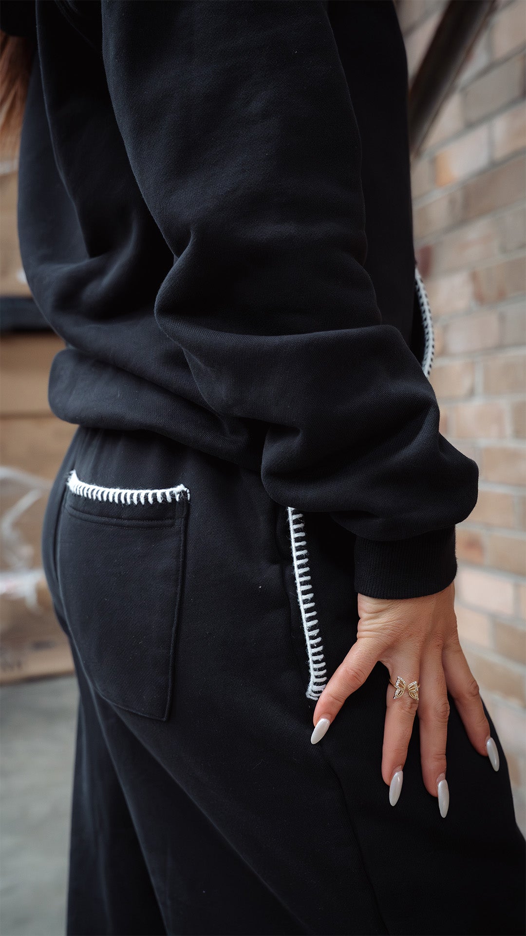 THE COMFORT CORE - TRACK PANTS - BLACK