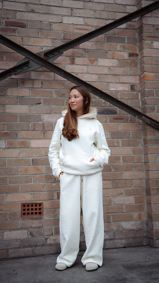 THE COMFORT CORE - TRACK PANTS - BUTTER
