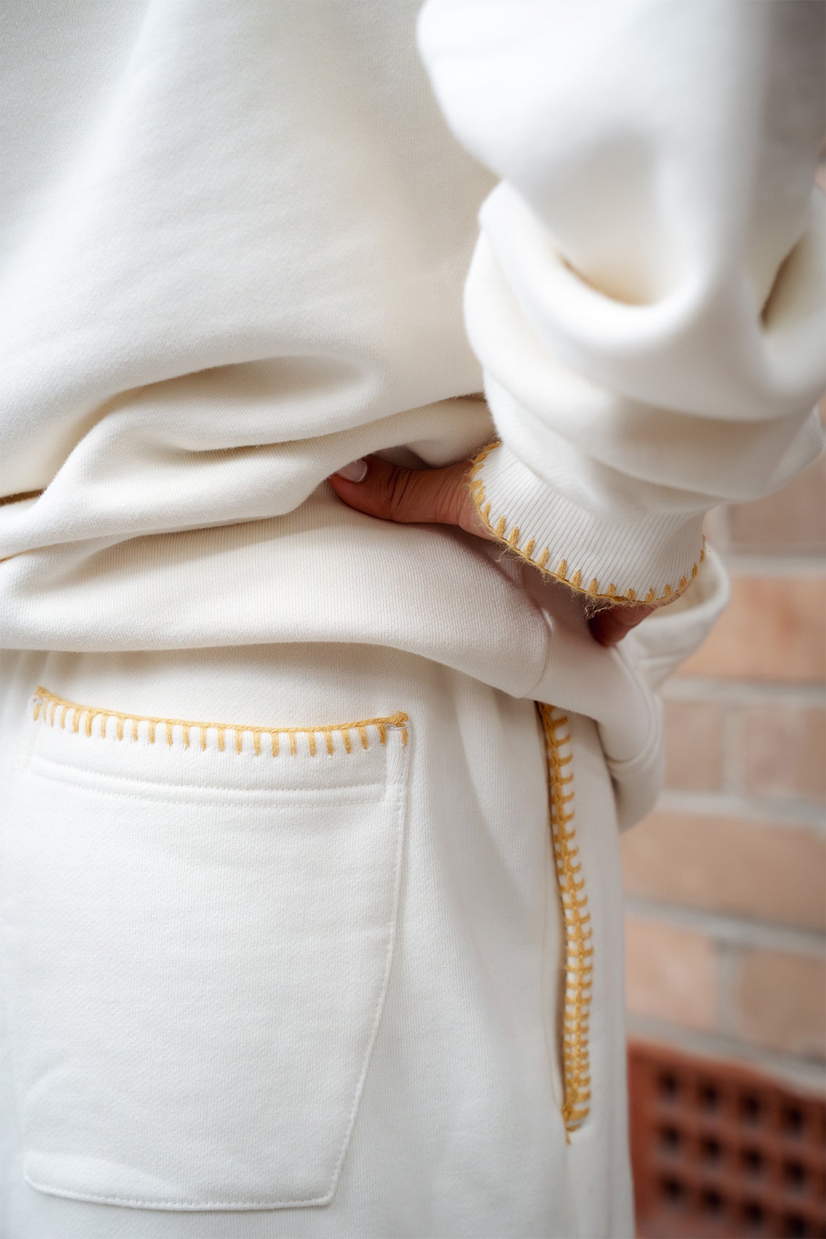 THE COMFORT CORE - TRACK PANTS - BUTTER