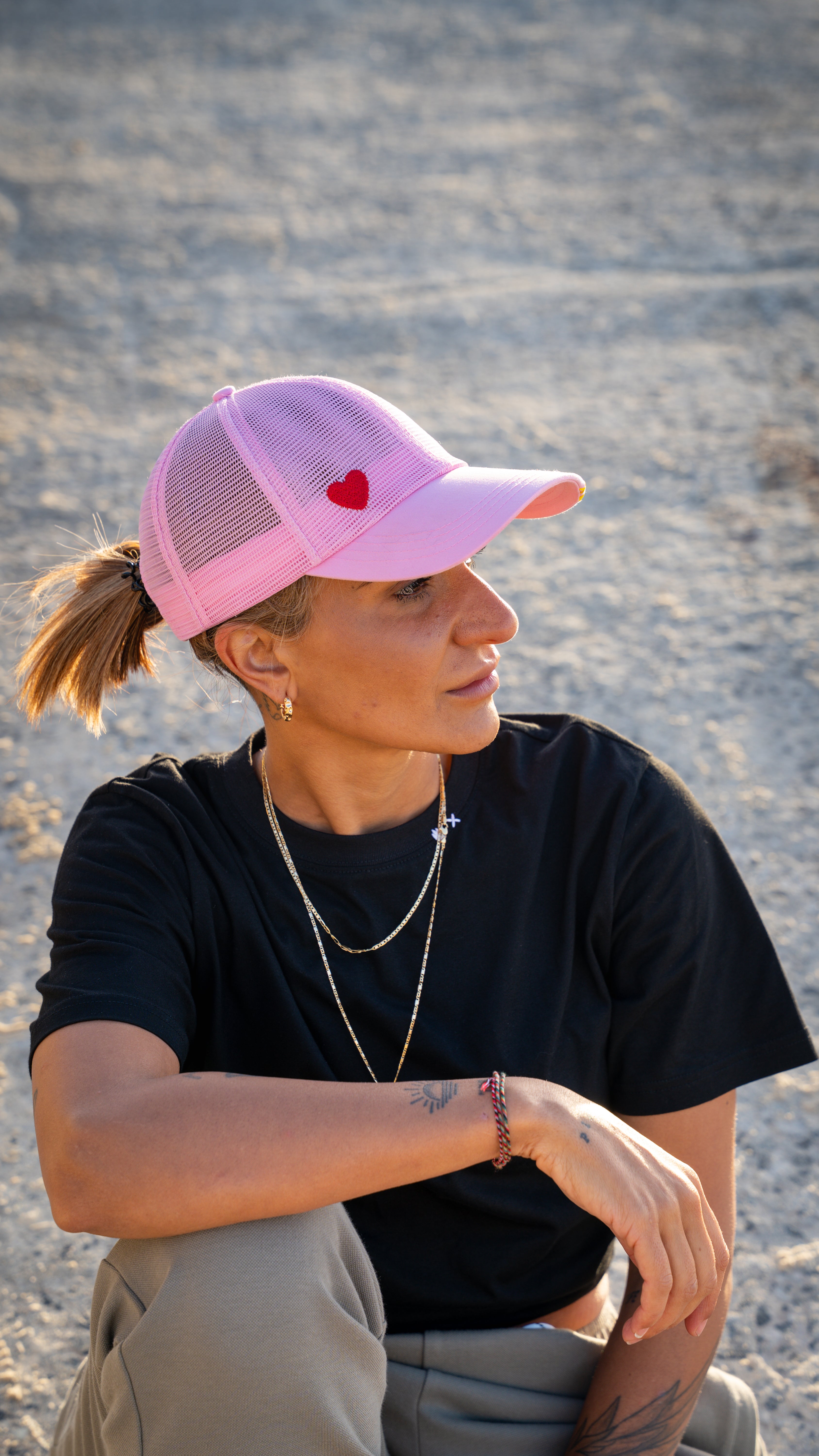 WEAR YOUR HEART - MESH TRUCKER