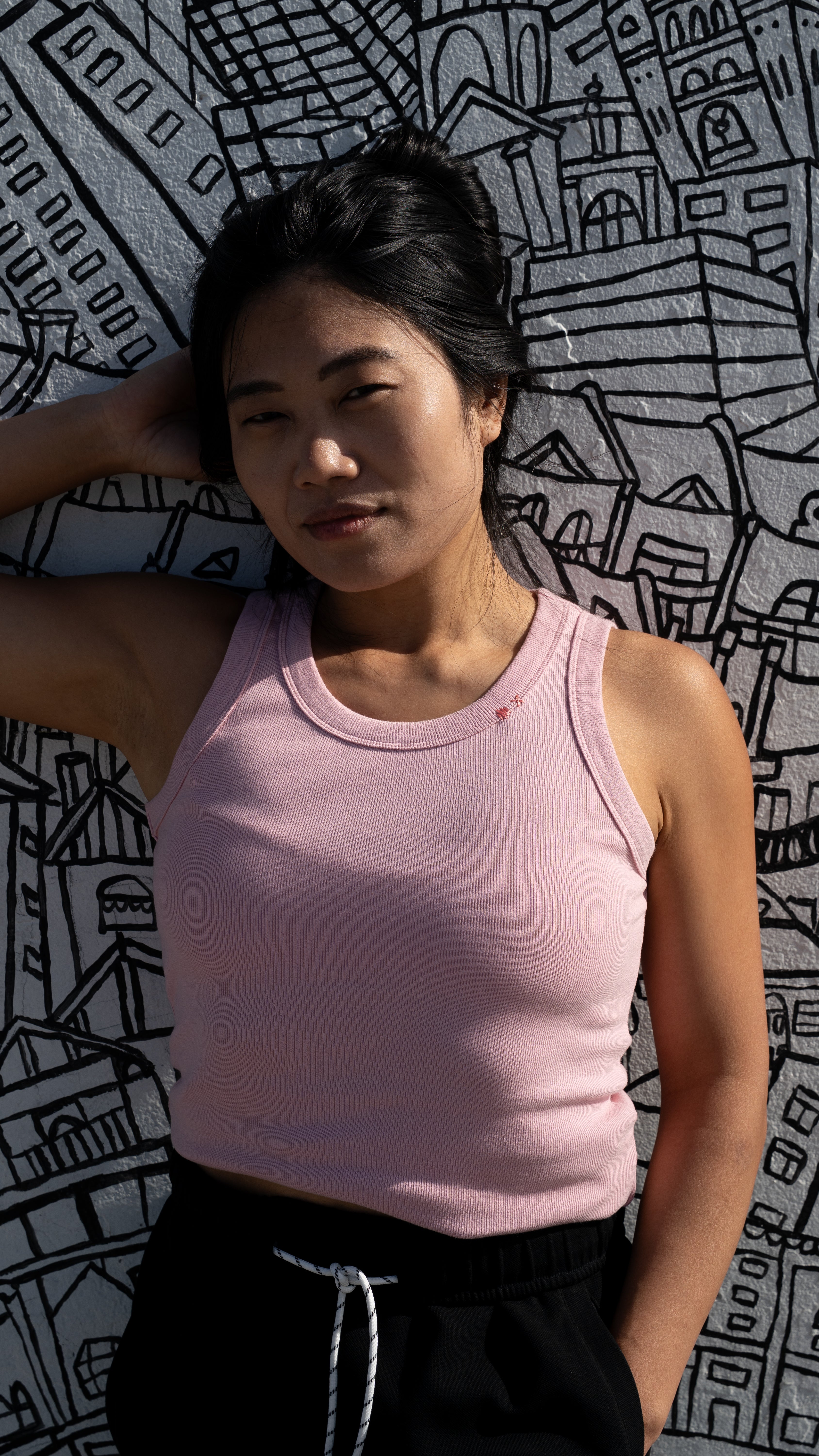 BEHIND THE SMILE - SINGLET