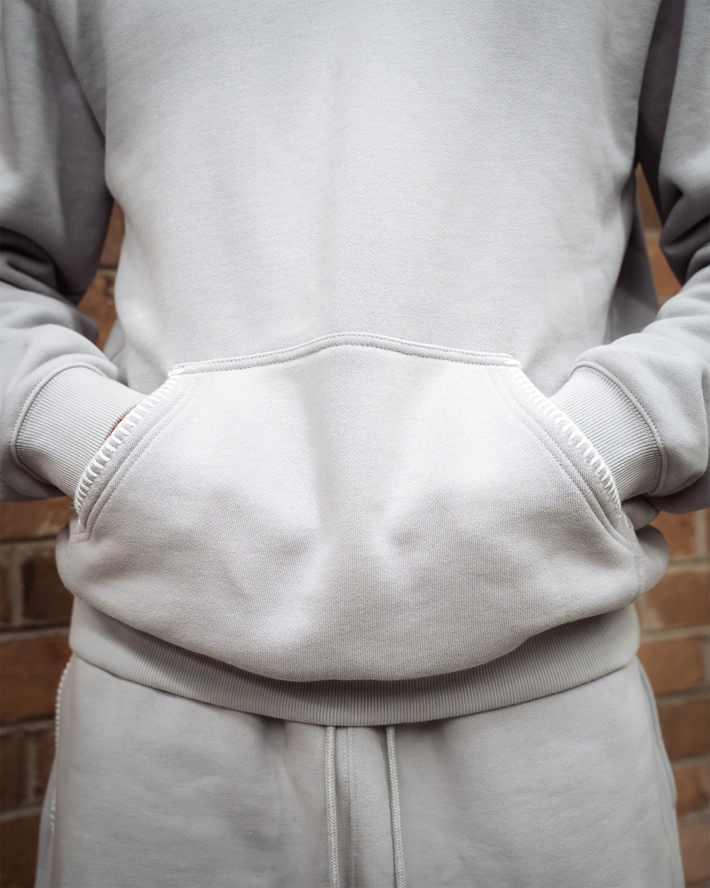 THE COMFORT CORE - HOODIE - GREY