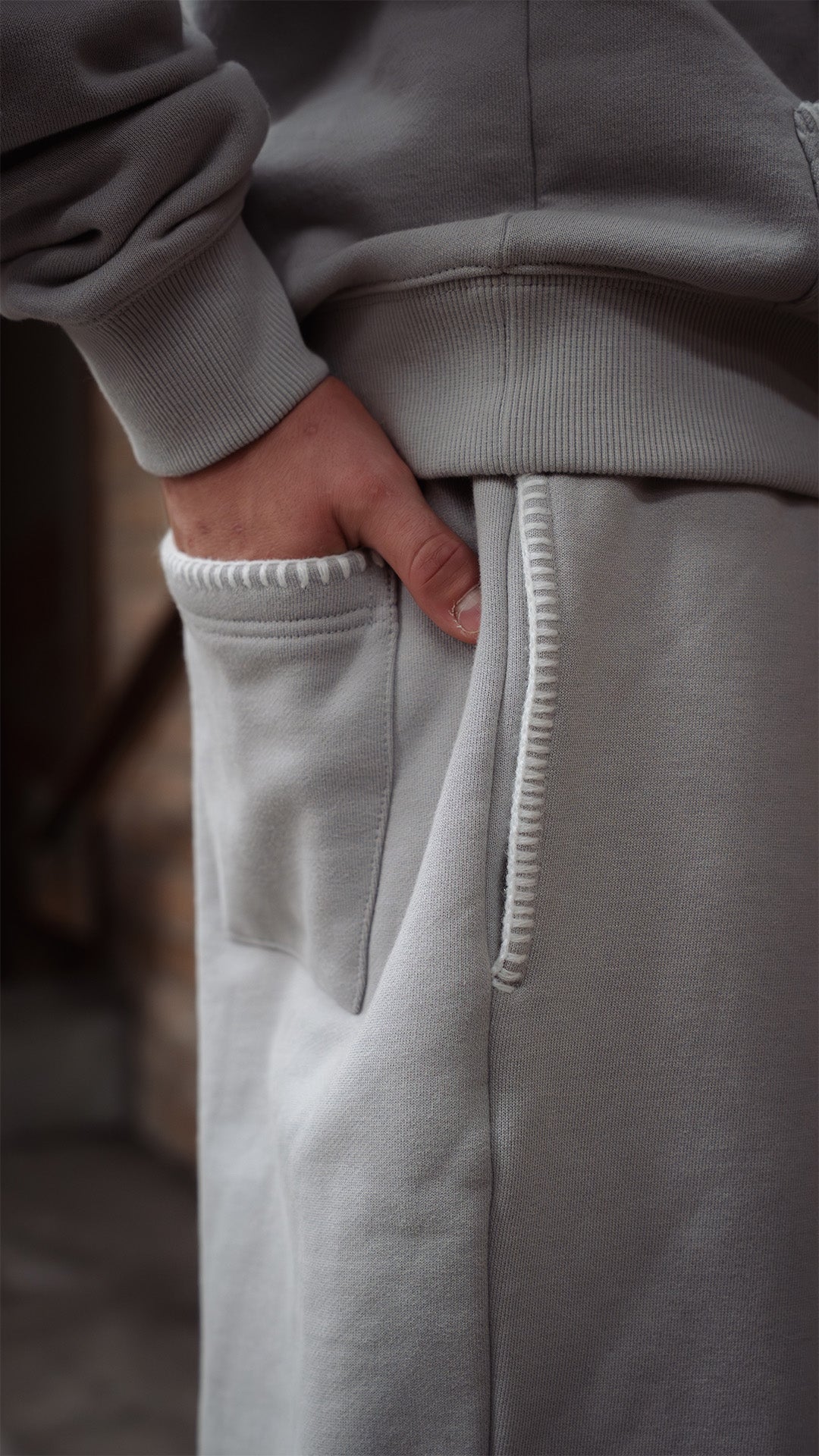 THE COMFORT CORE - TRACK PANTS - GREY