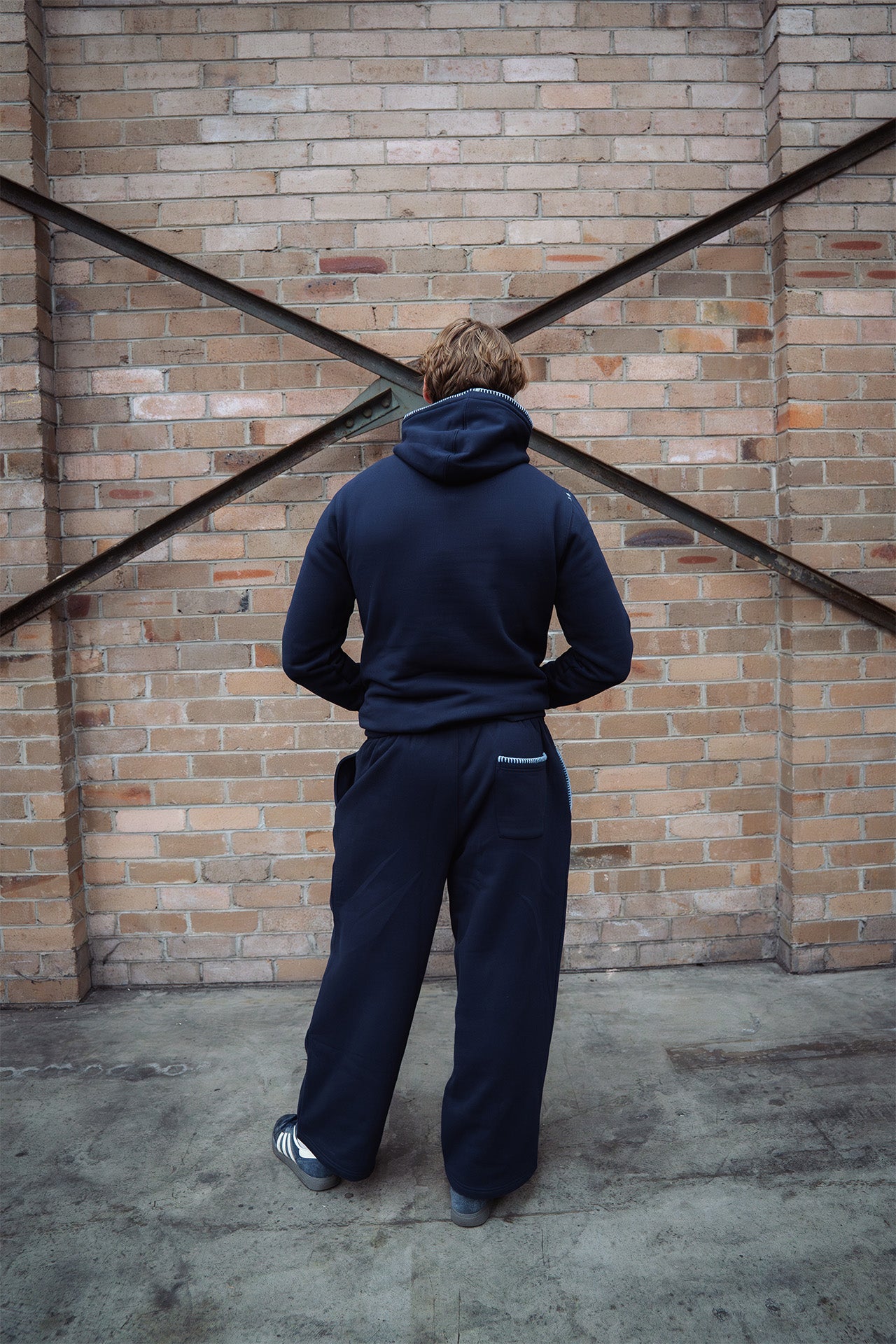 THE COMFORT CORE - TRACK PANTS - NAVY